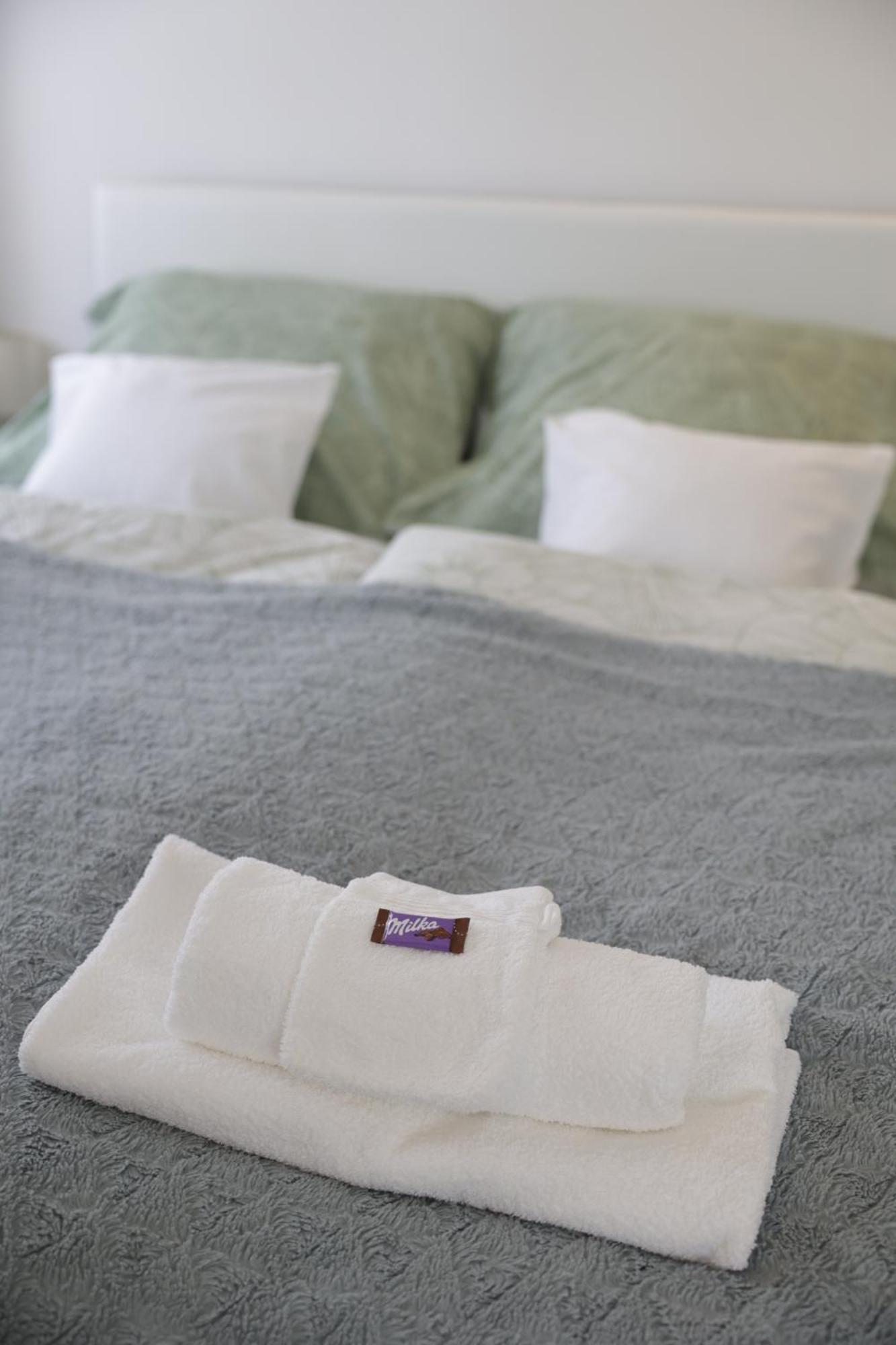 Stardust Apartman Печ Экстерьер фото